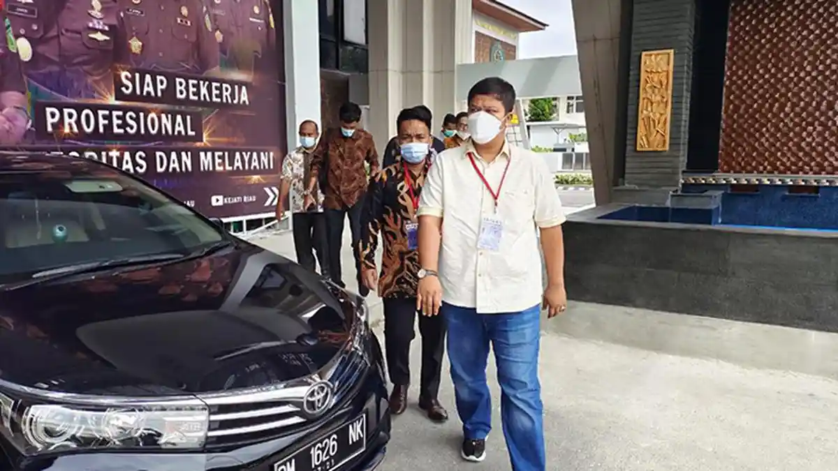 Minta Duit Rp1,4 Miliar? Oknum di Kejari Kuansing Diduga Peras Bupati, Dilaporkan ke Kejati Riau