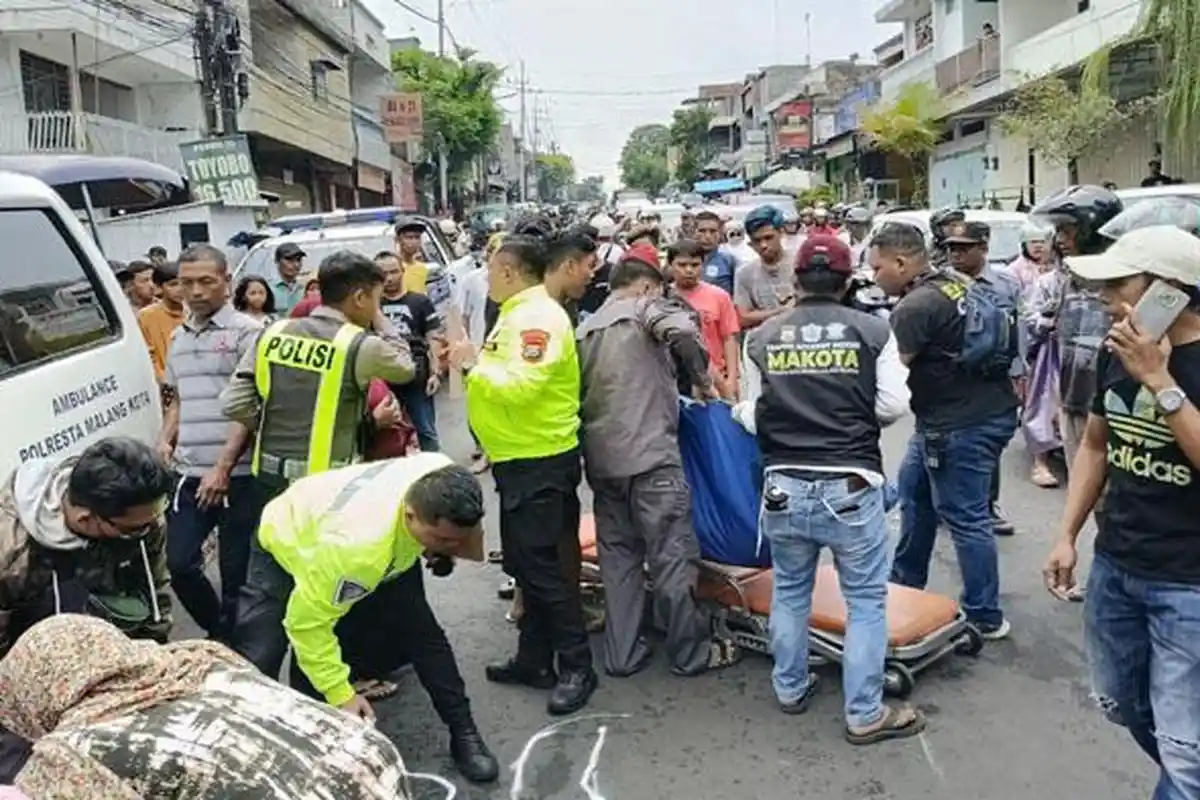Kondisi Jalan Licin, Pria ini Terjatuh dari Motor di Jalanan Kota Malang, Tewas Seketika di TKP