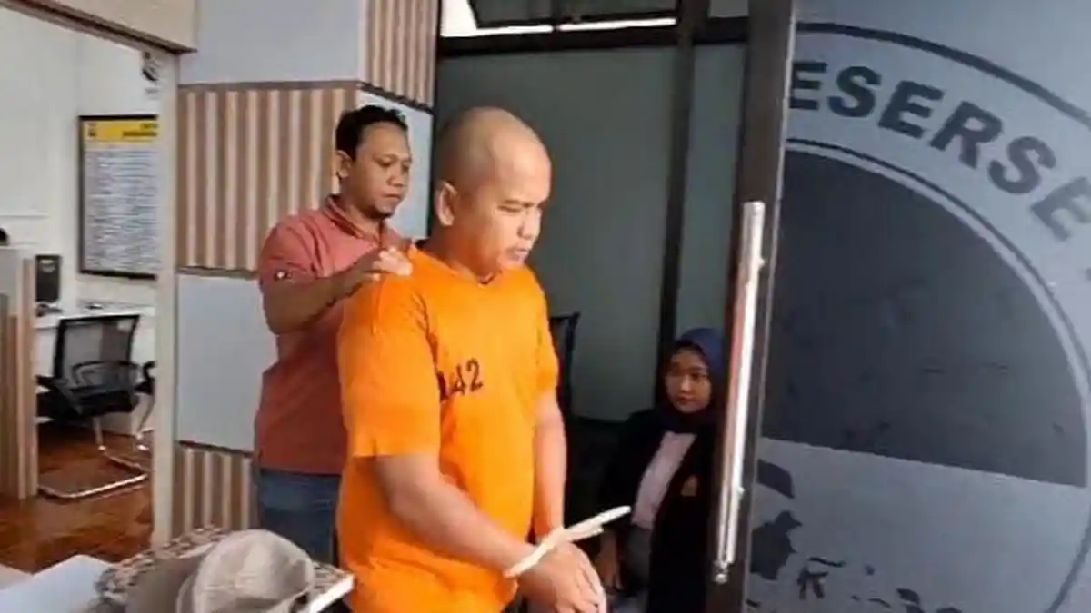 Kelabuhi Polisi, Pria di Jember Kirim Okerbaya Gunakan Kaleng Vitamin Ternak
