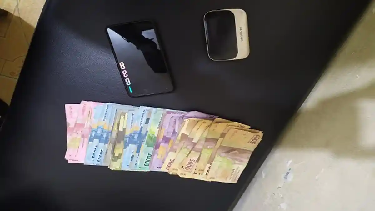 Oknum Tukang Ojek di Padang Dijemput Polisi, Ada Rp 2,6 Juta Diduga Hasil Transaksi Judi Togel