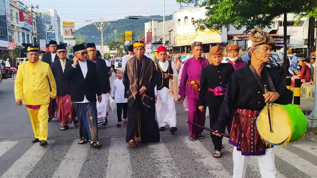 Unik! Begini Prosesi Salat Idul Fitri di Gorontalo yang Sangat Kental dengan Adat dan Budaya