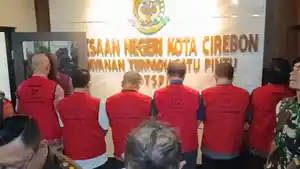 KORUPSI-GEDUNG-SETDA-cirebon.jpg