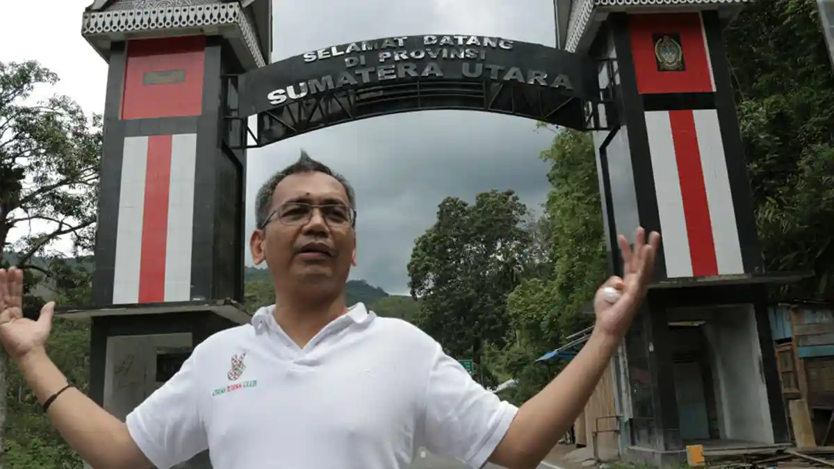 Blusukan ke Dairi, Sihar Sitorus Mulai Aktivitas Dari Tugu TB ...