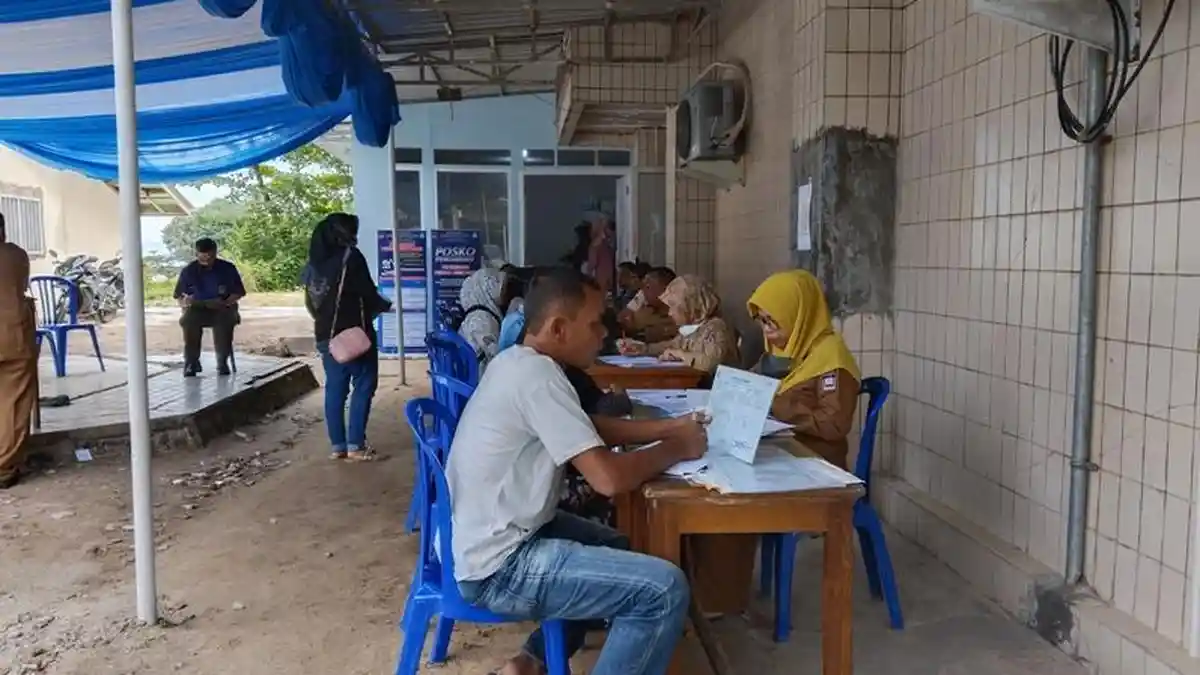 Kantor Disdikbud Padang Didatangi Para Orang Tua Murid, Minta Diluluskan pada Sekolah Pilihan