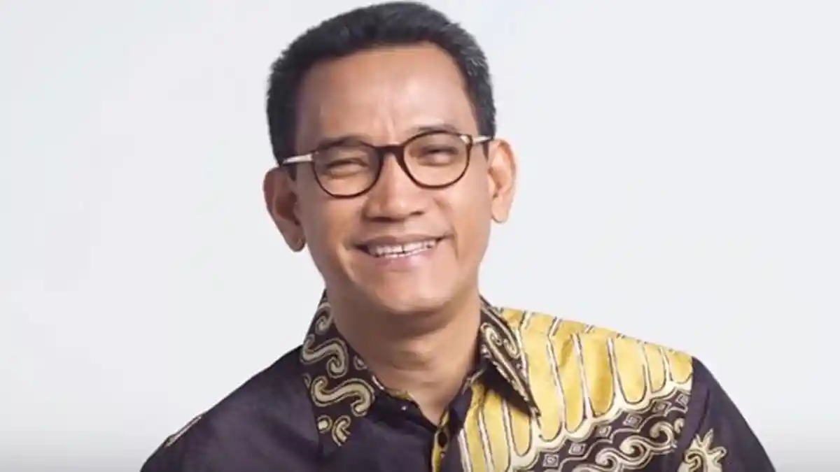 Ade Armando Bonyok Dikeroyok Massa, Refly Harun: Ini Warning Bagi Penegak Hukum agar Berlaku Adil