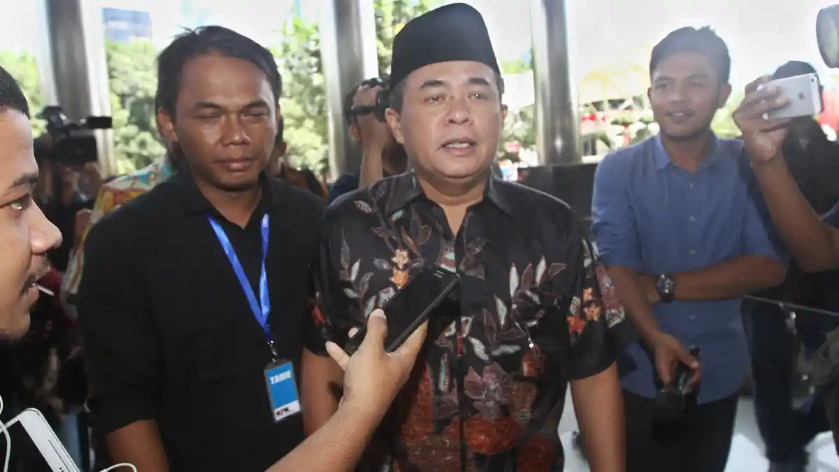 Ade Komarudin Diperiksa KPK Sebagai Saksi Setya Novanto