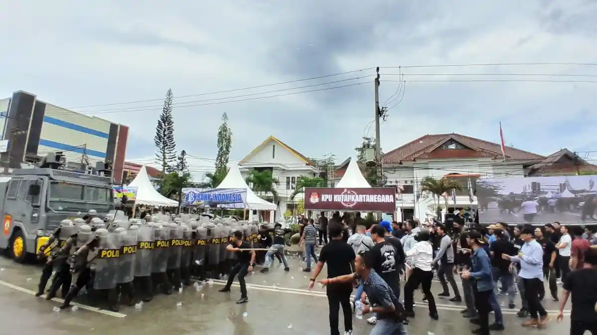 Simulasi Pengamanan Pemilu 2024 di Kukar, Polisi jadi Pengunjuk Rasa