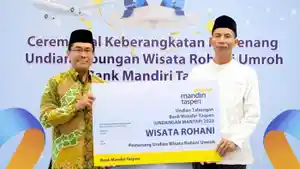 Bank-Mandiri-Taspen-Berangkatkan-8-Pasangan-Nasabah-Pemenang-Undian-Umroh.jpg