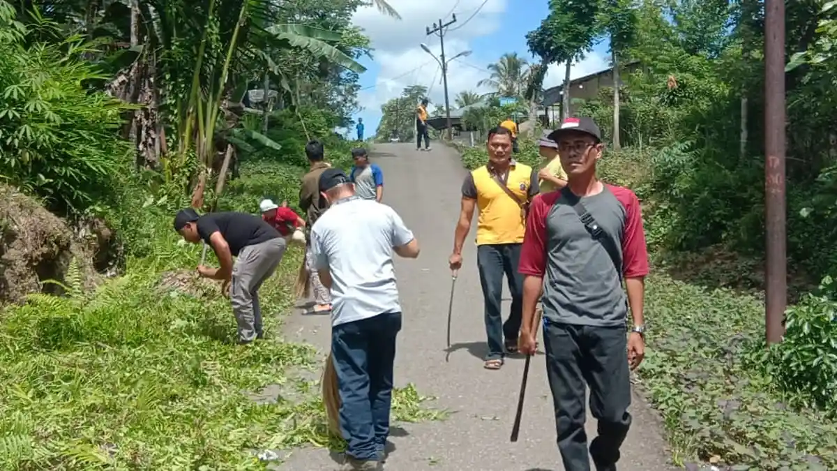 Sambut HUT Kota Gunungsitoli ke 344, Forkopimca Gunungsitoli Alo’oa Gotong Royong Kebersihan
