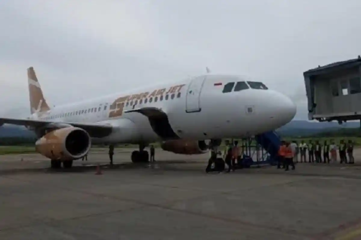Bandara Haluoleo Kendari Dapat Penerbangan Baru, Pesawat Super Jet Air Akhirnya Resmi Mengudara