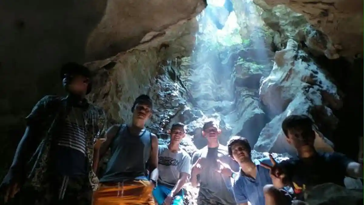 Kampret Itu Maknanya Sialan, Dan Ini Sebabnya Tempat Wisata Ini Dinamai Gua Kampret