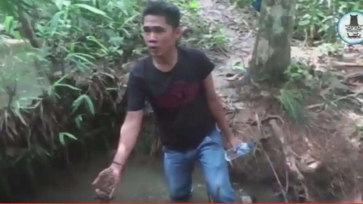 Perusahaan Tambang PT Adaro Didemo Diduga Cemari Aliran Anak Sungai Lasung Balangan