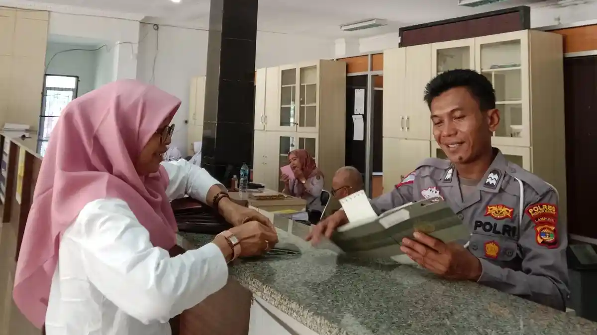 Sat Lantas Polres Pesibar Polda Lampung Sosialisasi Aplikasi E-Signal