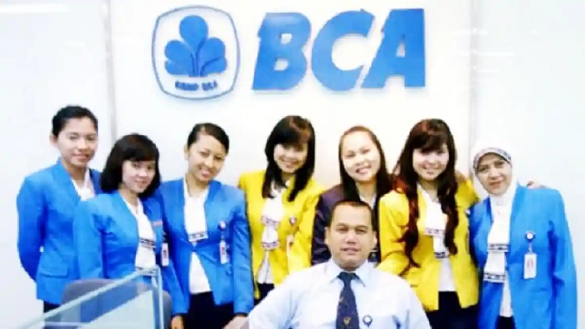 4 Posisi Lowongan Kerja BCA 2024, Ikatan Dinas, dan Persyaratan ...