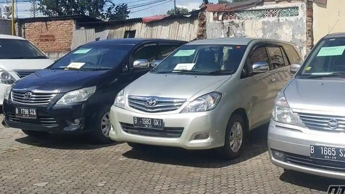 Daftar Mobil Bekas di Bawah Rp 100 Juta, Dapat Kijang Innova atau Avanza