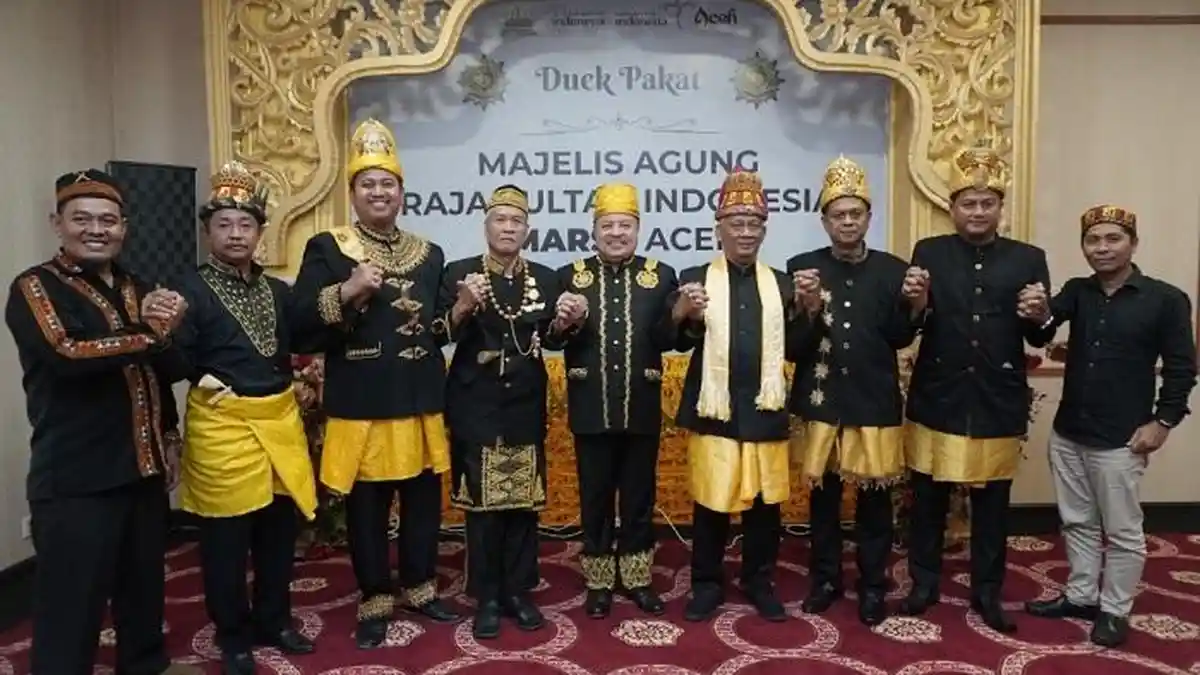 TRK Dikukuhkan Jadi Ketua Majelis Agung Raja Sultan Aceh