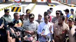 presiden-jokowi-resmikan-tol-trans-sumatera-di-lampung.jpg