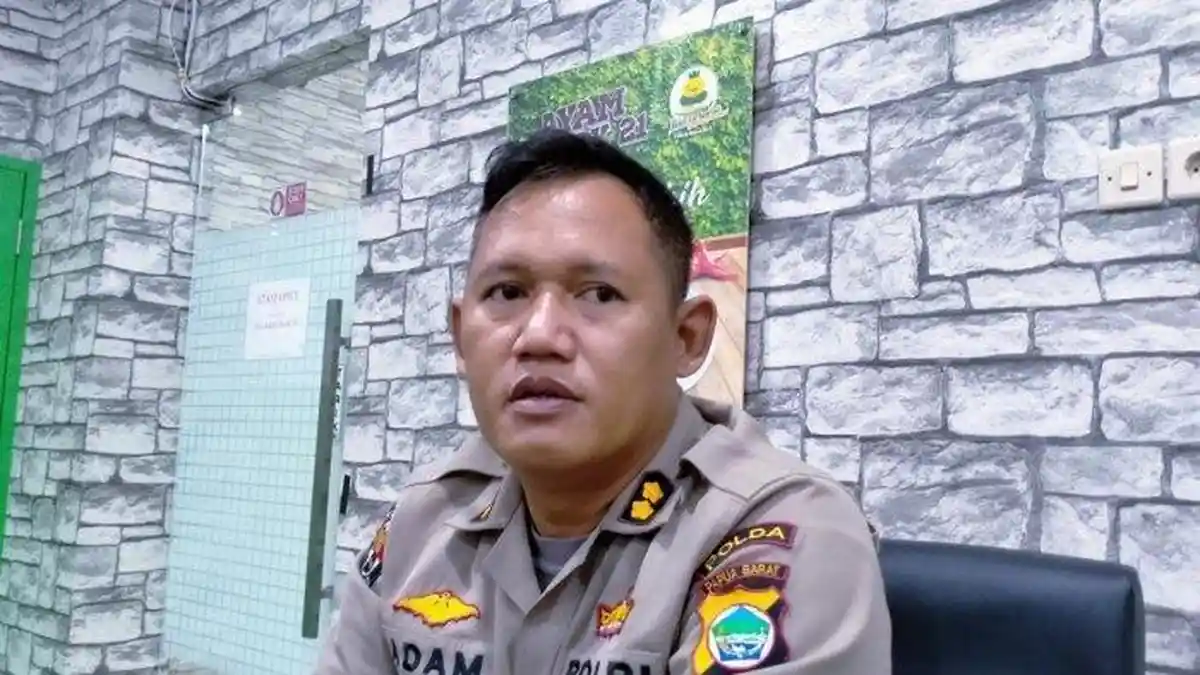 Mobil yang Bawa Rombongan Kapolres Maybrat Papua Ditembak OTK