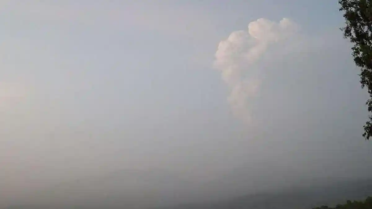 Gunung Lewotobi Kembali Erupsi Rabu Pagi, Gemuruh Kuat Terdengar