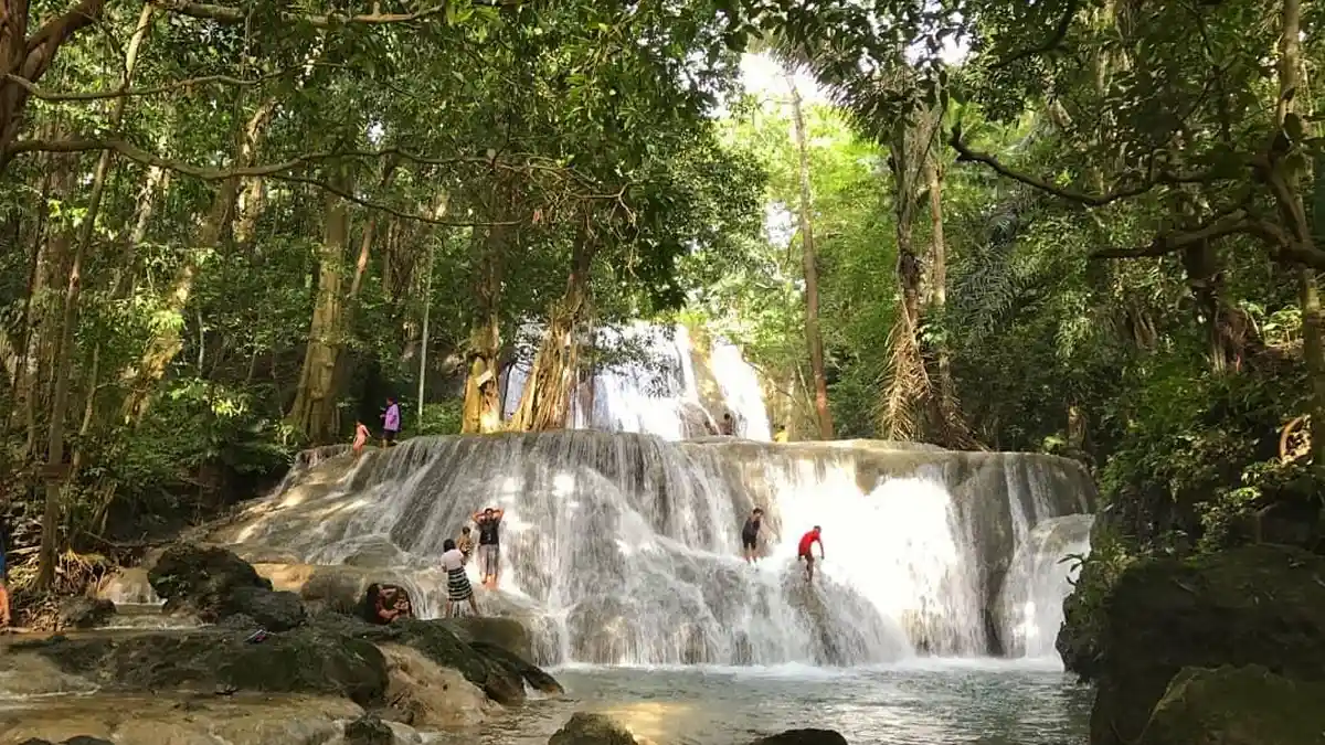 Lokasi dan Rute Menuju Wisata Alam Air Terjun Oenesu Kupang
