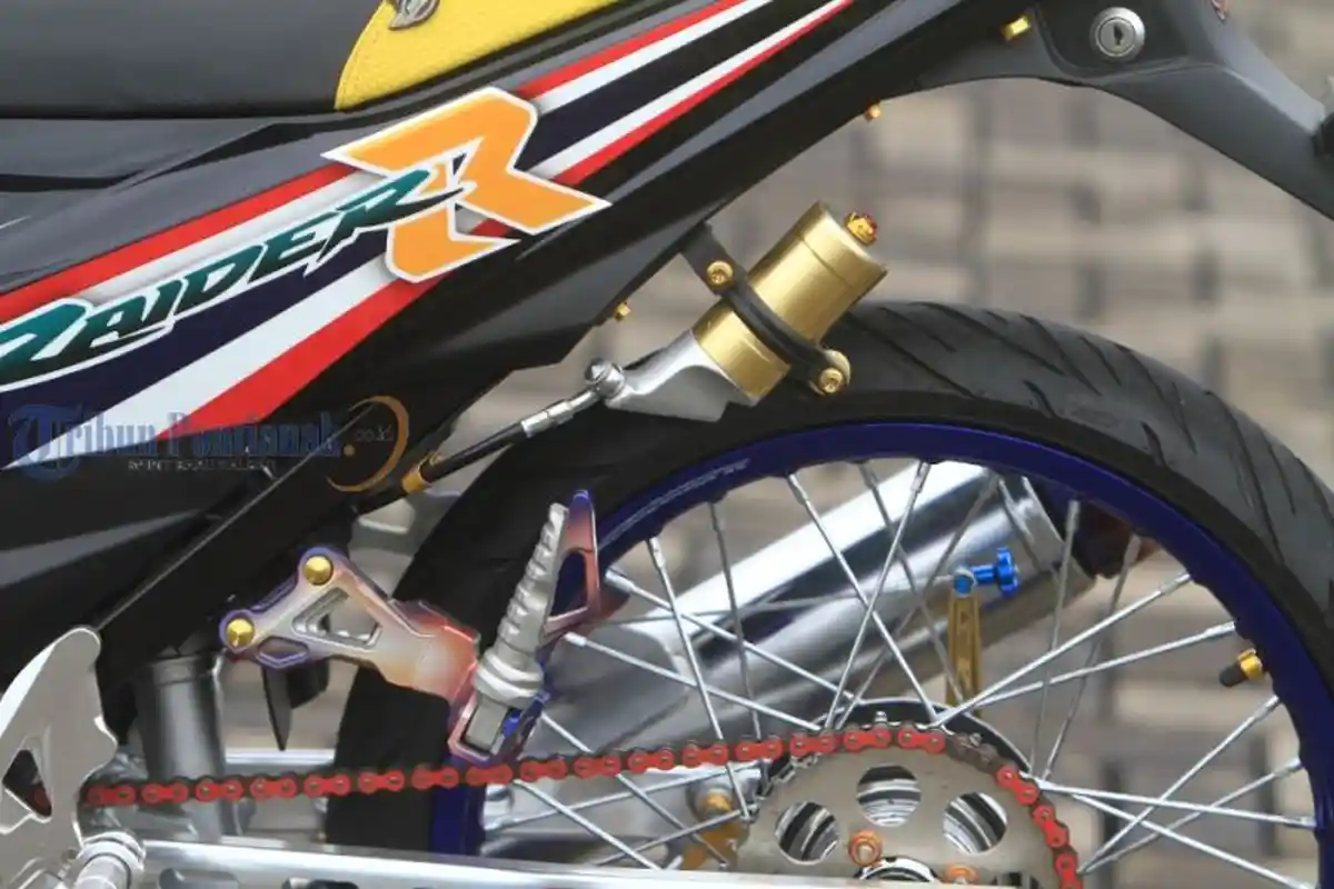 Modif Satria Dengan Konsep Thailook Style - suzuki-satria-fu-dengan-konsep-thailook-style-5uka.jpg