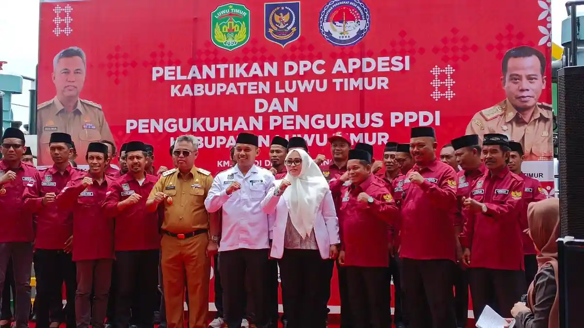 Ketua Apdesi Luwu Timur Termuda Muhammad Aswan Musa Dilantik di Atas KMP Opudi Sorowako