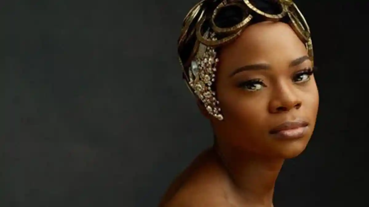 Simak Kisah Nyata Wanita Penjual Roti Keliling Jadi Model Cantik Asal Nigeria