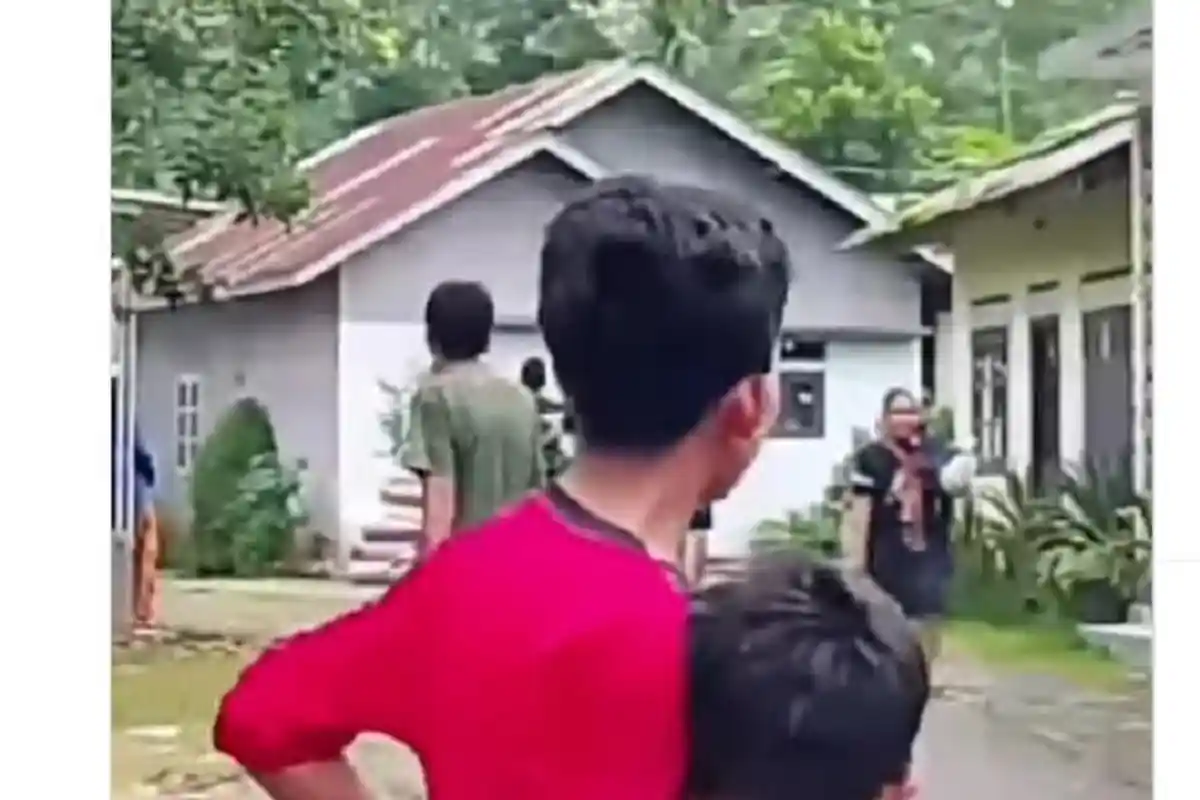 Suara Jerit dan Tangis Menggema dalam Kepanikan Warga Situkung Saat Longsor Menghantam