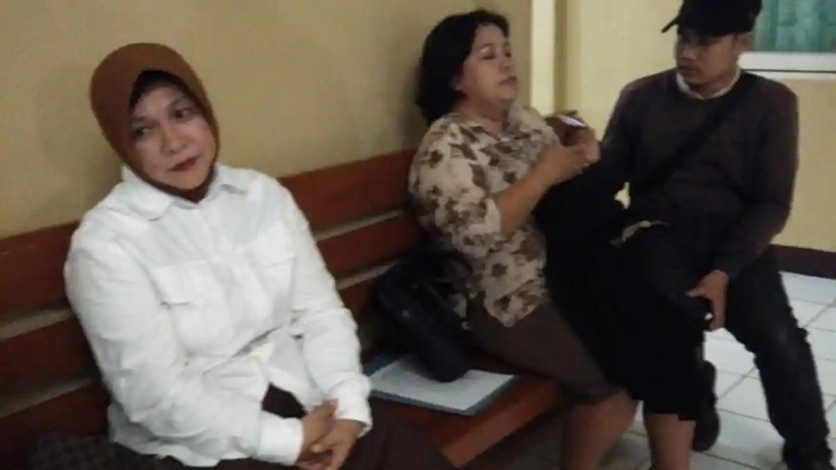 Korupsi Dana MTQ, Perempuan Ini Lesu Usai Divonis 1 Tahun Penjara