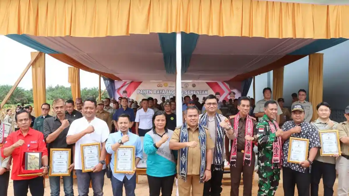 Bupati Aron Apresiasi Polres Sekadau atas Keberhasilan Program Ketahanan Pangan