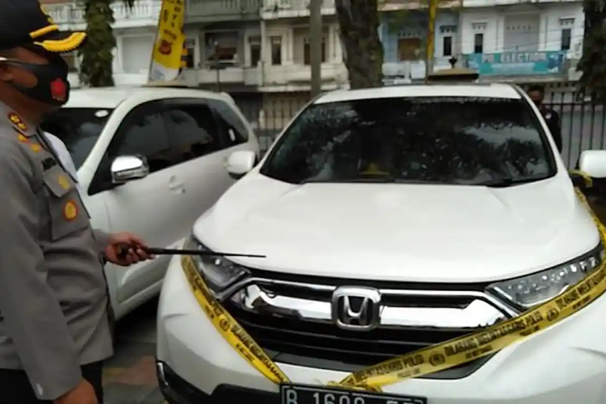 Saat Bawa Kabur Honda CRV untuk Jalan-jalan di Bandung, R Sempat Beli Cilok dan BBM Tanpa Bayar