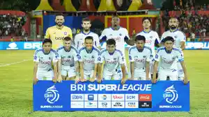 Arema-FC-memetik-poin-penuh-usai-meraih-kemenangan-saat-bertandang-ke-markas-Semen-Padang.jpg