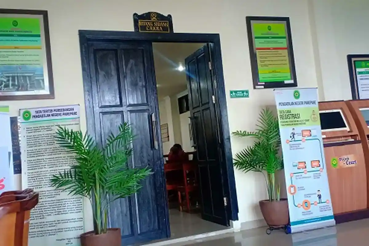 BREAKING NEWS: Seorang Anak Gugat Ayah Kandungnya di Parepare, Ini Masalahnya