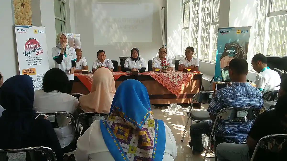 Gelar Media Gathering, PLN Ajak Puluhan Awak Media ke PLTU Tarahan
