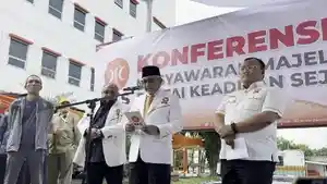Presiden-PKS-Ahmad-Syaikhu-di-Kantor-DPP-PKS-Jakarta-Selatan-Sabtu-1082024.jpg