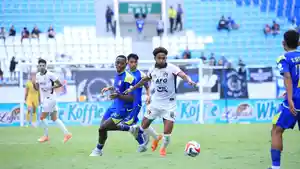 hasil-skor-babak-1-persik-vs-arema.jpg