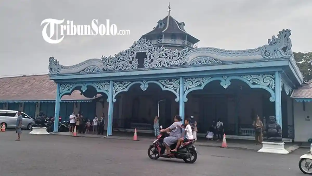 Keraton Solo akan Bentangkan Bendera Seribu Meter Mengitari Benteng di Hari Sumpah Pemuda