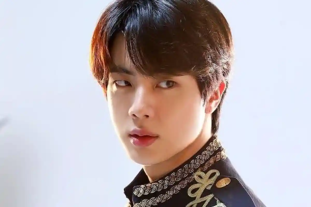 Big Hit Entertaiment Umumkan Kemungkinan Jin BTS Tunda Wajib Militer hingga Akhir Tahun 2021