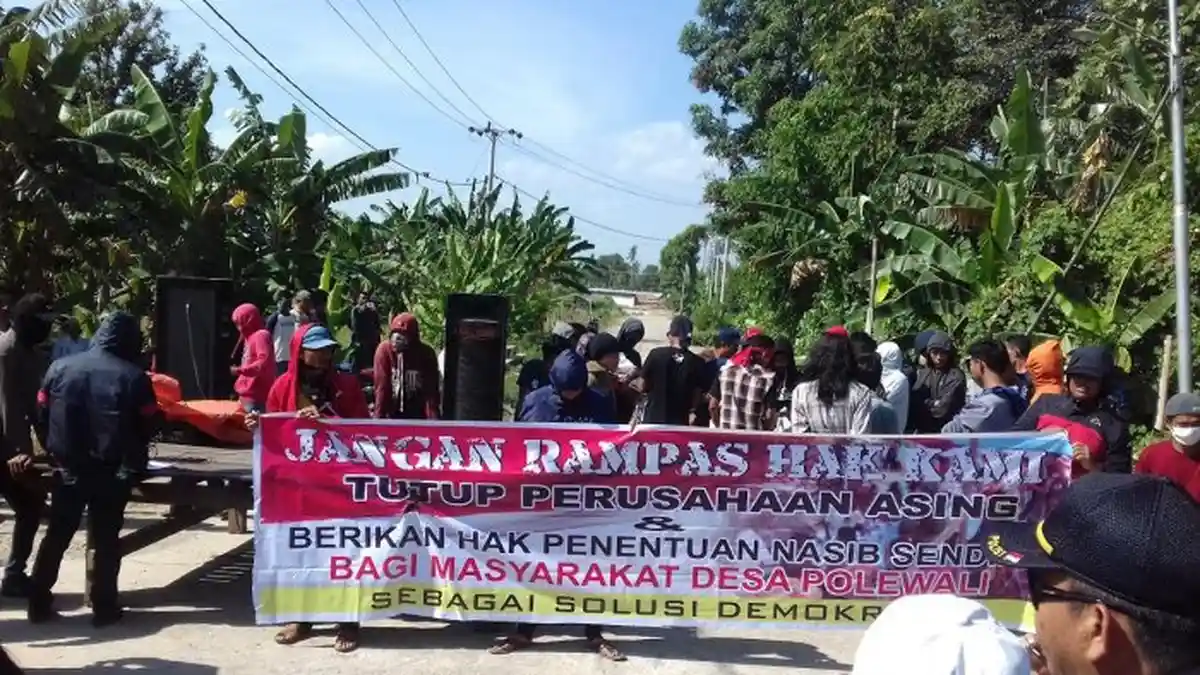 Kantor PT Biota Lauta Gangga Didemo Ratusan Warga Desa Polewali