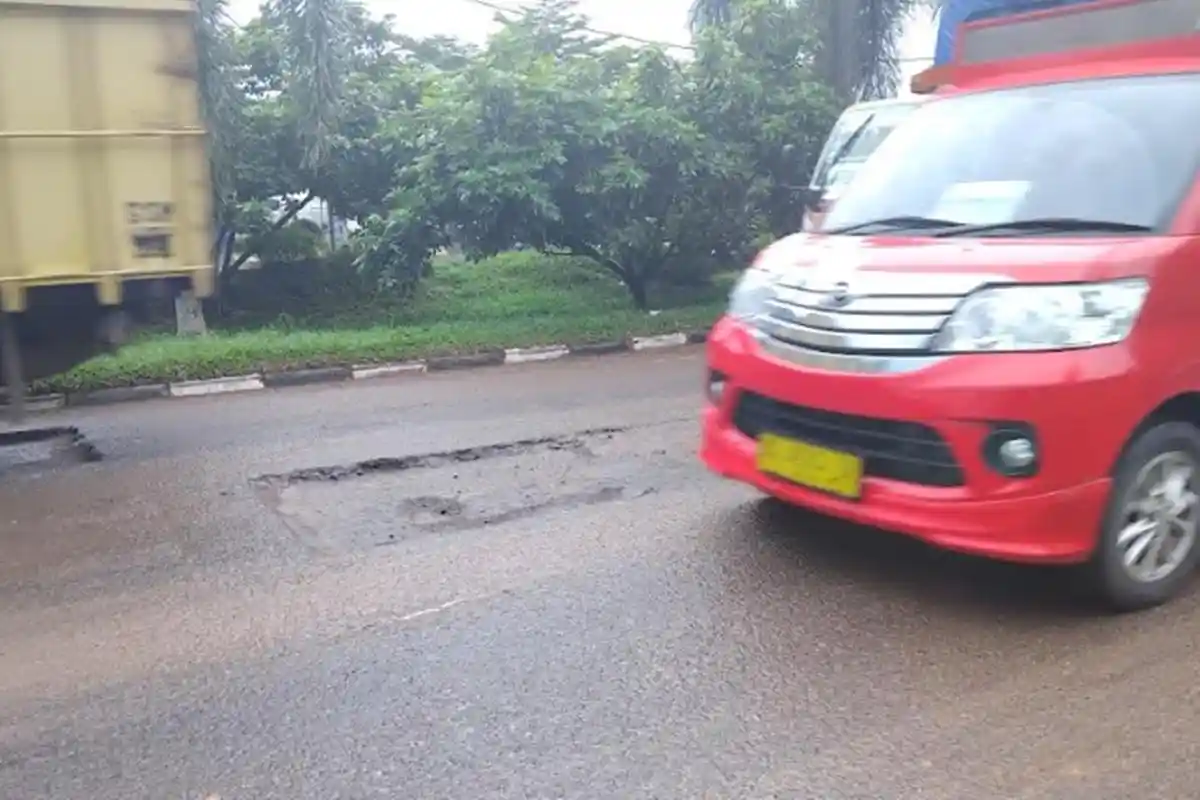 Sosok Risky Nur Shiva, Gadis yang Tewas Terseret Truk Usai Jatuh Karena Jalan Berlubang di Palembang