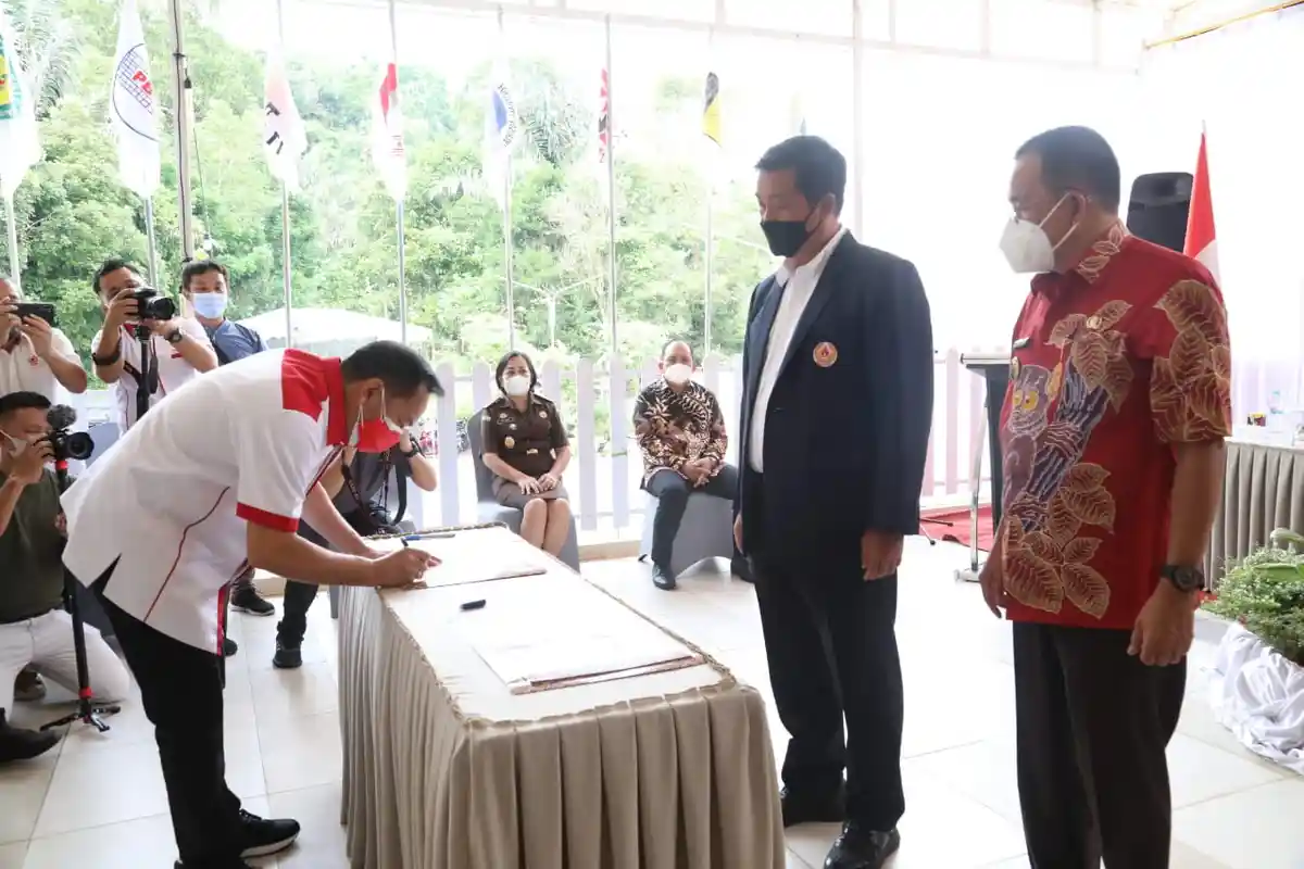 Steven Kandouw Ingatkan Pengeloaan Hibah Keuangan ke KONI, Perkenalkan Bendahara Baru