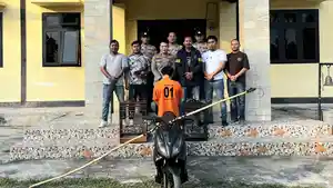 PELAKU-HN-46-diduga-mencuri-burung-jalak-suren.jpg