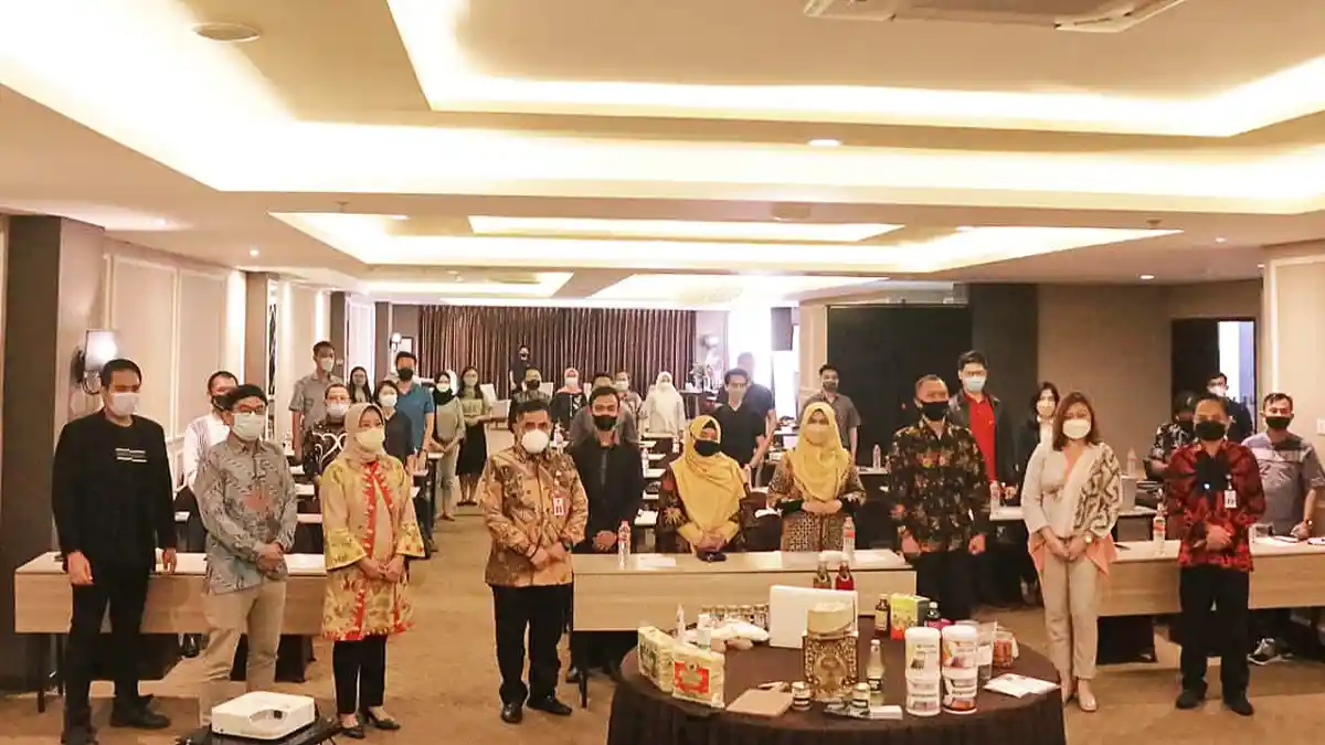 Sinergi Disperindag Jatim dan Balai Besar PPEI Lewat ECP Berhasil Cetak 16 Eksportir Baru