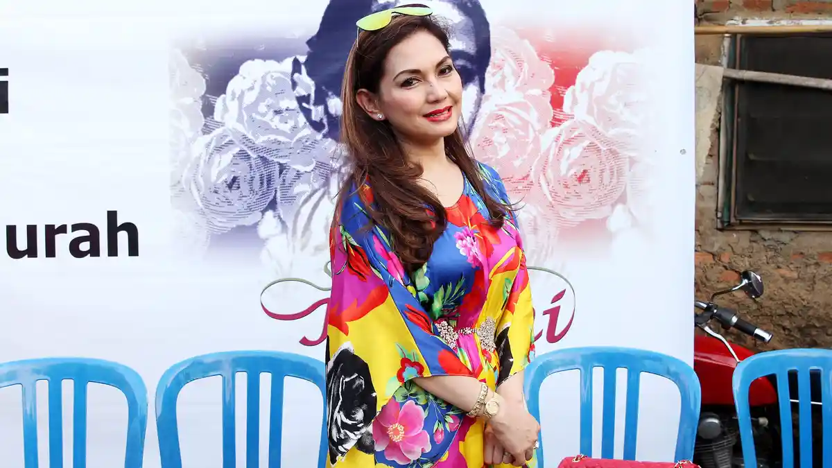 Enggan Bicara Kasus yang Buat Anaknya Dipenjara, Nia Daniaty Jaga Perasaan Cucu