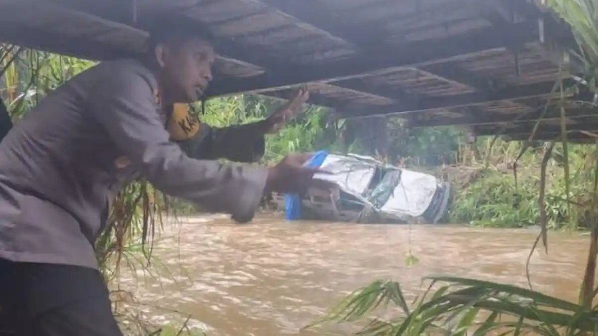 8 Pemudik Tewas Akibat Mobil Terseret Arus di Sungai Sipange Tapanuli Selatan, Berikut Kronologinya