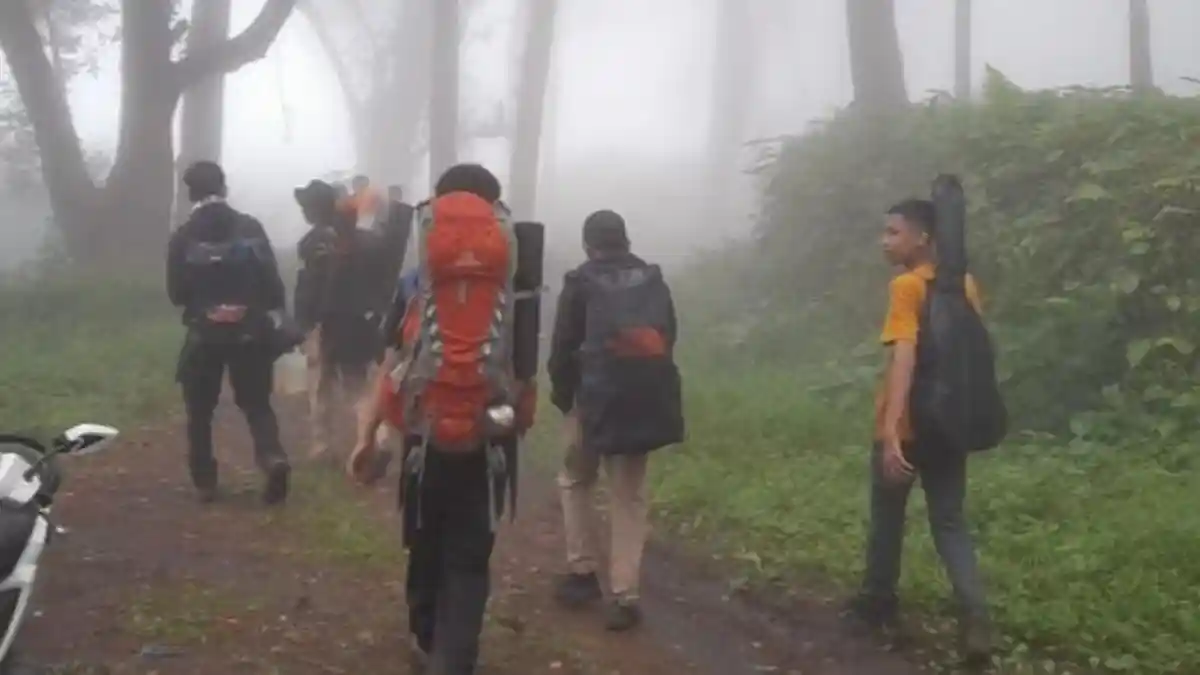 11 Pendaki Tewas Terjebak Saat Gunung Marapi di Sumatera Barat Meletus