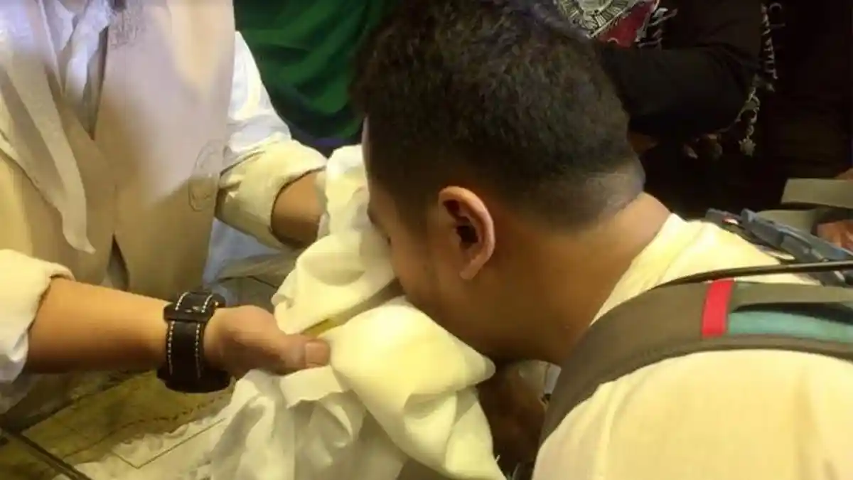 Heboh Opick Bawa Rambut Nabi Muhammad SAW, Ketua MUI: Banyak Tanya Kebenarannya, Perlu Penelitian