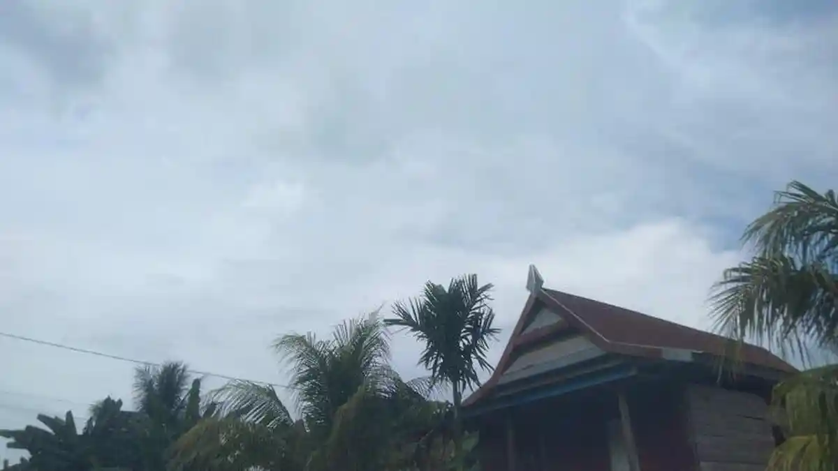 Cuaca Sulbar Esok Hari, Waspada Hujan Ringan hingga Sedang di Sejumlah Daerah