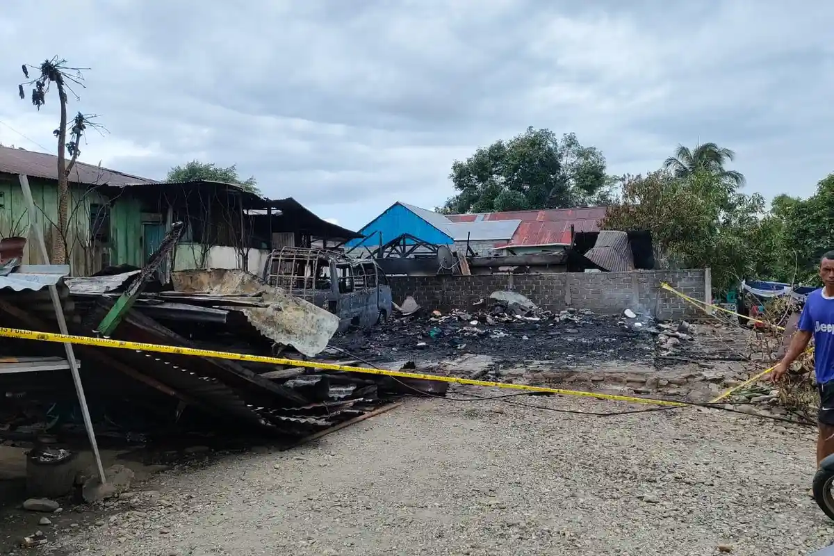 Kronologi Kebakaran di Letwaru - Masohi, Api Membesar saat si Jago Merah Lapap 1 Unit Motor