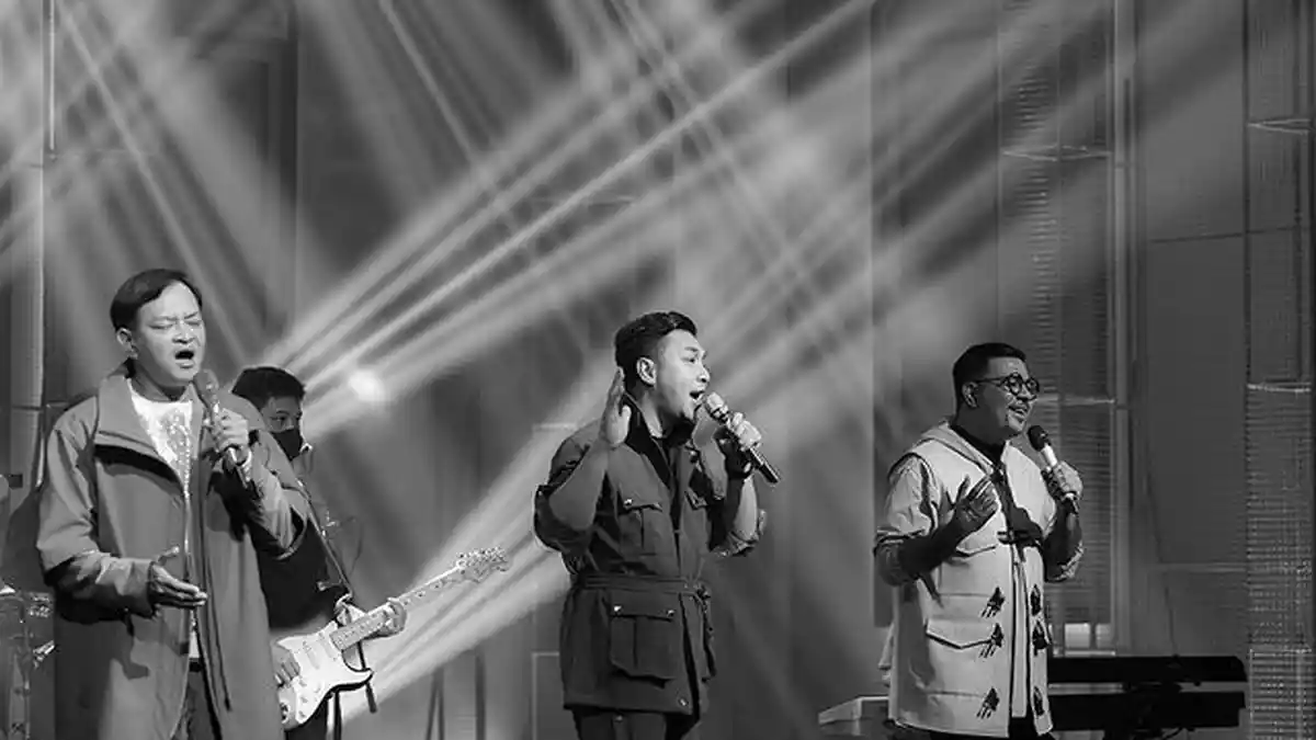 Chord Gitar dan Lirik Lagu Mantan Terindah - Kahitna, Mau dikatakan apa lagi
